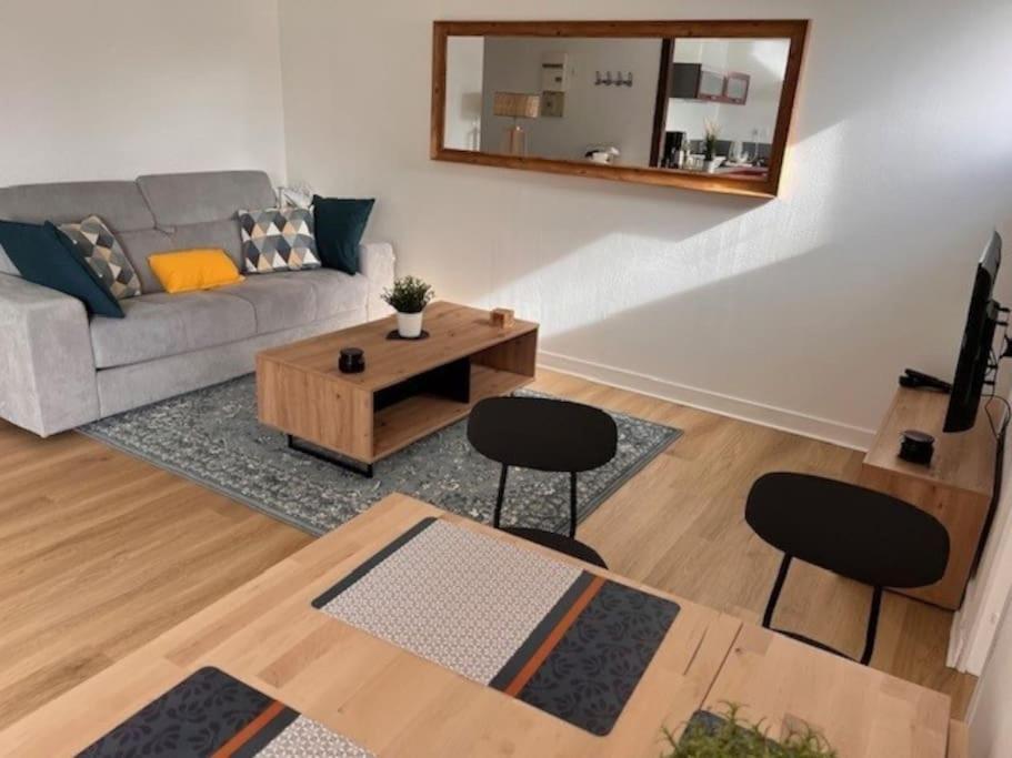 Appartement Calme Entre Ville Et Circuit Le Mans Bagian luar foto